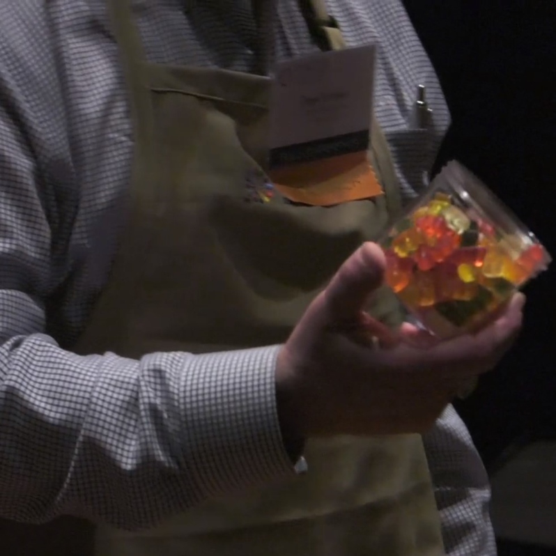 Product Description: Dave Jordan, Centerchem and Radka Kacena, Long Grove Confectionery Company. Presented at the 2017 conference</br> 2017- 06 Finishing Station Starch Moulding-Video